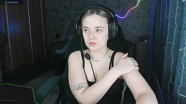 Your small bunny online show from 6, 2, 2025