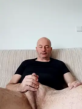 Snapshot of DADDYfucks2015 chatting on 5, 12, 2024 DADDYfucks2015 online show from 5, 12, 2024