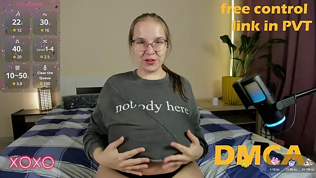 Snapshot of Your_Penny_ chatting on 2, 11, 2025 Your Penny  online show from 2, 11, 2025