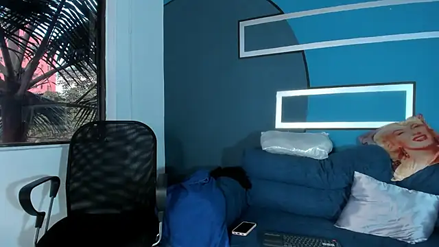 Snapshot of Brunettesexy0 chatting on 12, 1, 2025 Brunettesexy0 online show from 12, 1, 2025