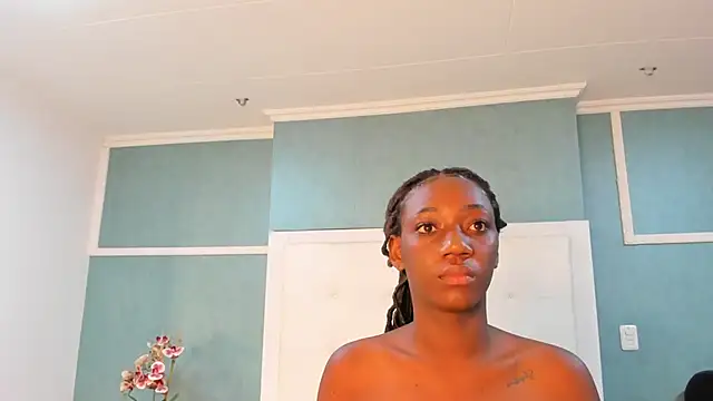 Khenta Michells online show from 18, 9, 2025