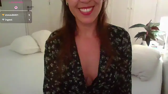 Snapshot of yournextdoorhottie chatting on 10, 5, 2026 yournextdoorhottie online show from 10, 5, 2026