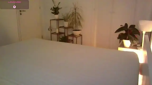Snapshot of yournextdoorhottie chatting on 11, 5, 2026 yournextdoorhottie online show from 11, 5, 2026