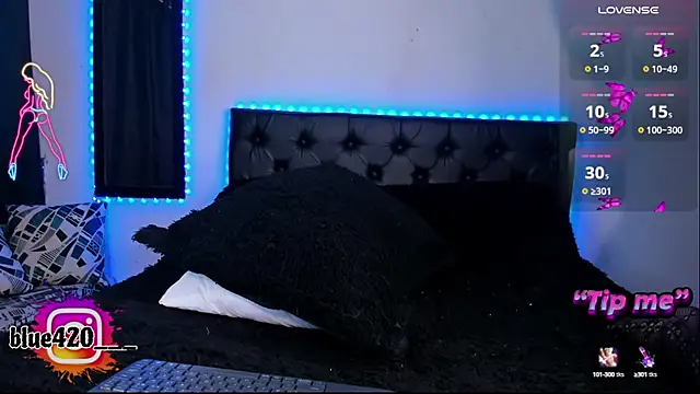 Skyler  blue4 online show from 7, 1, 2025