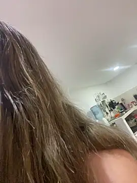 gwen ashly online show from 16, 4, 2026