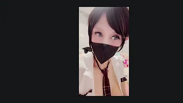 Im IVE LOVE online show from 15, 12, 2024