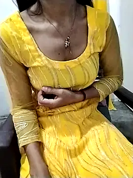 Snapshot of Cute-Ridhima chatting on 10, 11, 2025 Cute-Ridhima online show from 10, 11, 2025