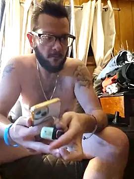 Snapshot of hungverrec chatting on 2, 10, 2025 hungverrec online show from 2, 10, 2025