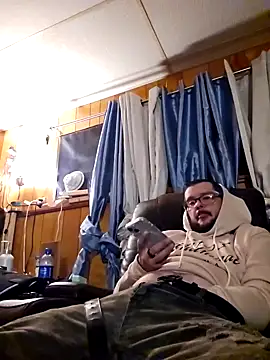 Snapshot of hungverrec chatting on 21, 11, 2025 hungverrec online show from 21, 11, 2025