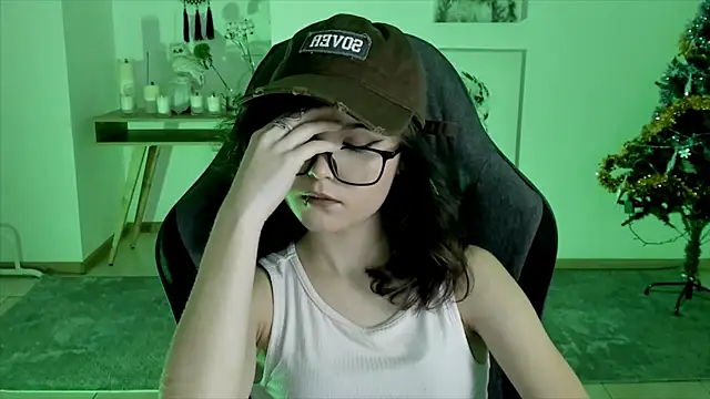 Elainebeness online show from 19, 12, 2024