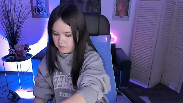 Elainebeness online show from 27, 11, 2025