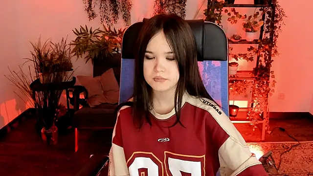 Elainebeness online show from 28, 11, 2025