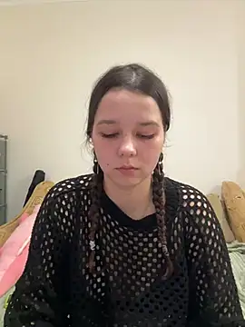 PoppyRobinson online show from 13, 1, 2025
