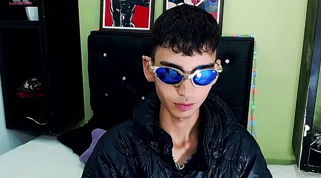 ttimy x boy online show from 5, 2, 2025