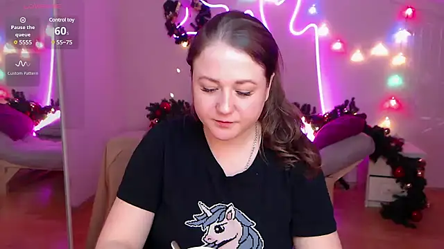 LizzyShine online show from 6, 1, 2025