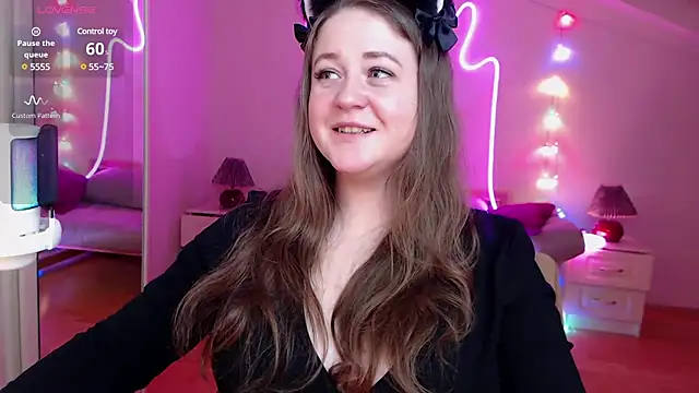 LizzyShine online show from 3, 2, 2025