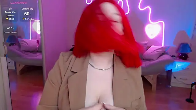 LizzyShine online show from 28, 2, 2025