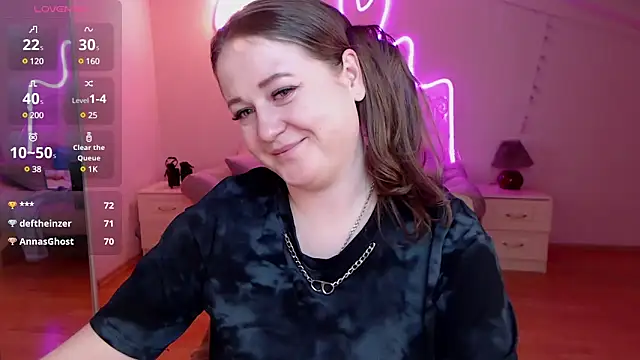 LizzyShine online show from 10, 3, 2025