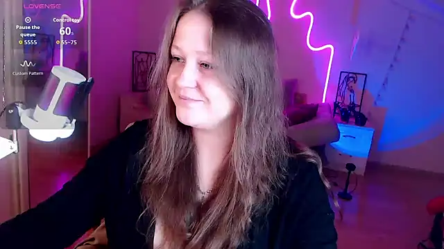 LizzyShine online show from 28, 9, 2025