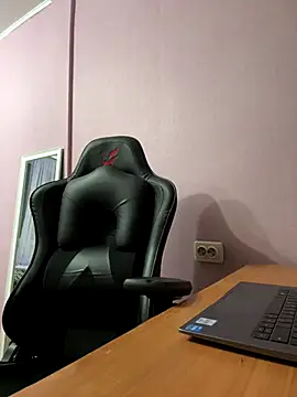 LizzyShine online show from 16, 10, 2025