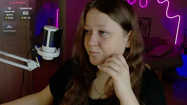 LizzyShine online show from 19, 10, 2025