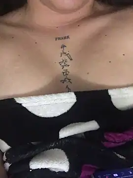 Miss oliviaa online show from 15, 1, 2025