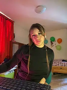 Snapshot of Miss_oliviaa chatting on 22, 4, 2026 Miss oliviaa online show from 22, 4, 2026