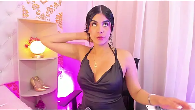 Snapshot of emaa_lambert chatting on 12, 11, 2025 emaa lambert online show from 12, 11, 2025