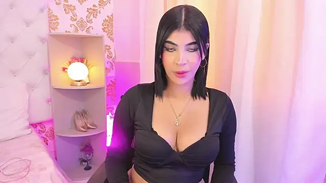 Snapshot of emaa_lambert chatting on 14, 11, 2025 emaa lambert online show from 14, 11, 2025