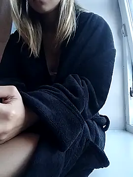 Snapshot of fofinhaa12 chatting on 16, 9, 2025 fofinhaa12 online show from 16, 9, 2025