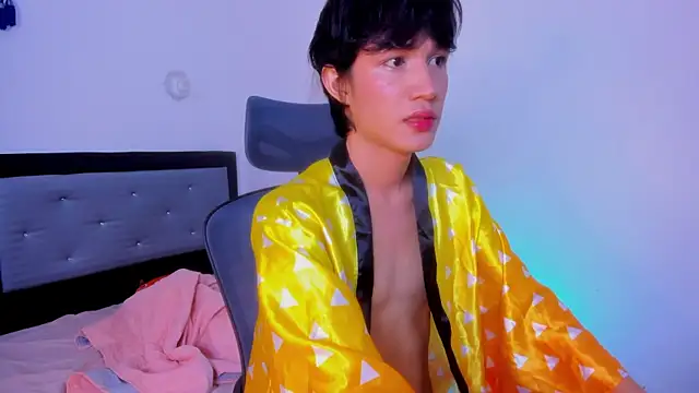 Snapshot of Johhan__Lee chatting on 4, 1, 2025 Johhan Lee online show from 4, 1, 2025