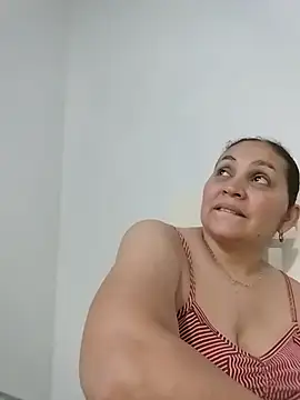 Snapshot of MirandaSoto chatting on 29, 7, 2026 MirandaSoto online show from 29, 7, 2026