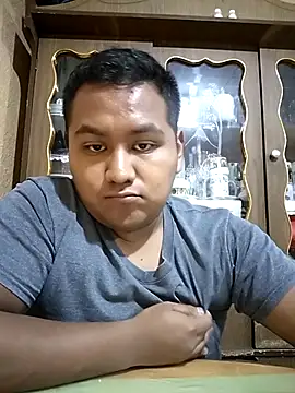 Snapshot of R1ch_Daddy chatting on 5, 11, 2025 R1ch Daddy online show from 5, 11, 2025