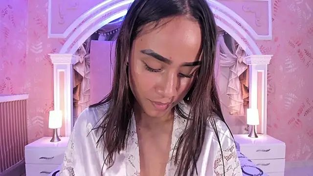 Snapshot of sheyla_sweet18 chatting on 19, 12, 2024 sheyla sweet18 online show from 19, 12, 2024