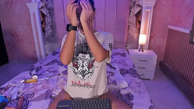 Snapshot of sheyla_sweet18 chatting on 5, 1, 2025 sheyla sweet18 online show from 5, 1, 2025