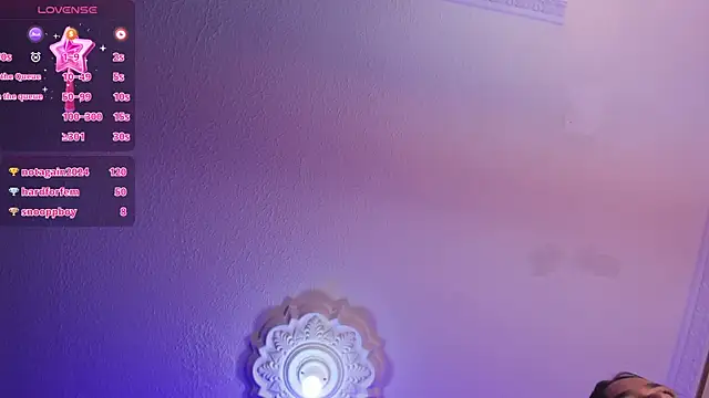 Snapshot of sheyla_sweet18 chatting on 20, 2, 2025 sheyla sweet18 online show from 20, 2, 2025