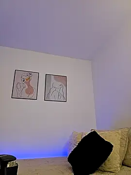 VictoriaEvaans  online show from 12, 3, 2025