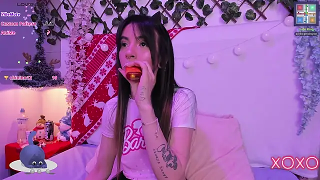 lauren evans96 online show from 5, 12, 2024