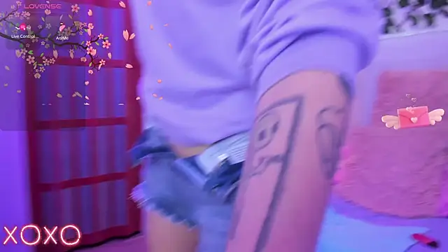 lauren evans96 online show from 25, 1, 2025