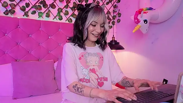 lauren evans96 online show from 8, 3, 2026