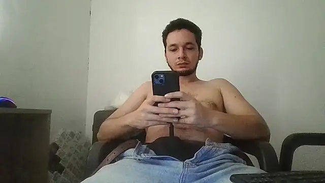 Snapshot of LabronsAd chatting on 5, 12, 2025 LabronsAd online show from 5, 12, 2025