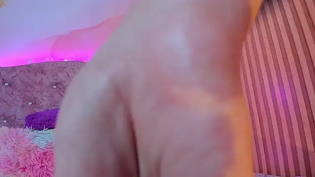 Bella  sweet online show from 22, 2, 2025