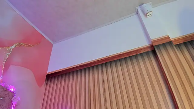 Bella  sweet online show from 4, 3, 2025