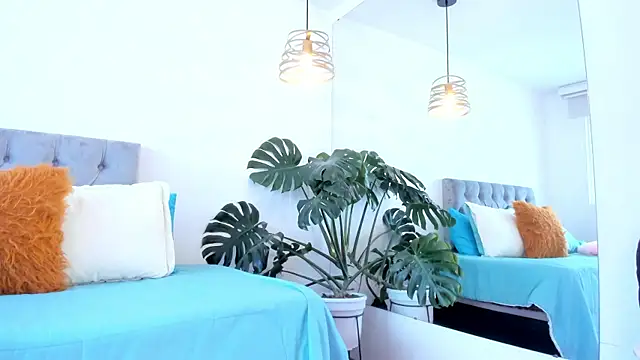 Nami sunny online show from 22, 12, 2025