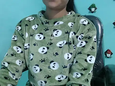 Snapshot of Yashi chatting on 25, 1, 2025 Yashi online show from 25, 1, 2025