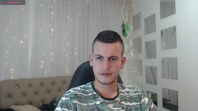 Snapshot of Cerokershelby chatting on 29, 12, 2024 Cerokershelby online show from 29, 12, 2024