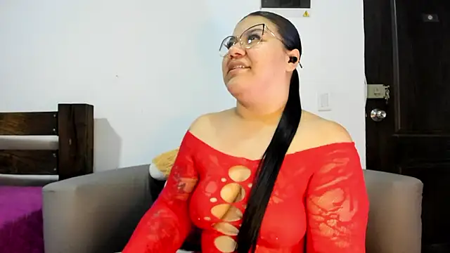 Snapshot of mile_uribe chatting on 4, 2, 2026 mile uribe online show from 4, 2, 2026