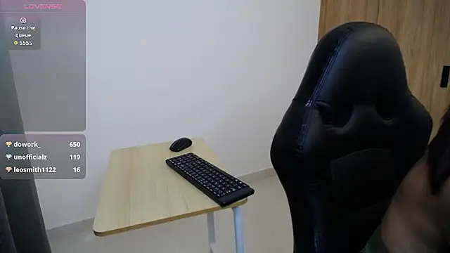 karoll marquez online show from 3, 2, 2026