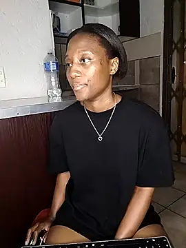 Snapshot of Lucy_Blacksilk chatting on 11, 9, 2025 Lucy Blacksilk online show from 11, 9, 2025
