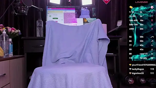 Raissa sky26 online show from 12, 2, 2025